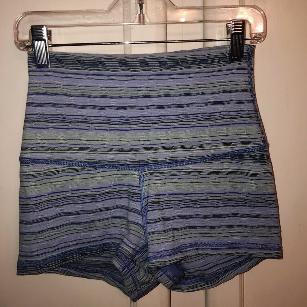 Lululemon right shorts barely worn!!